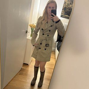 Burberry Mid-length Chelsea Heritage Trench Coat